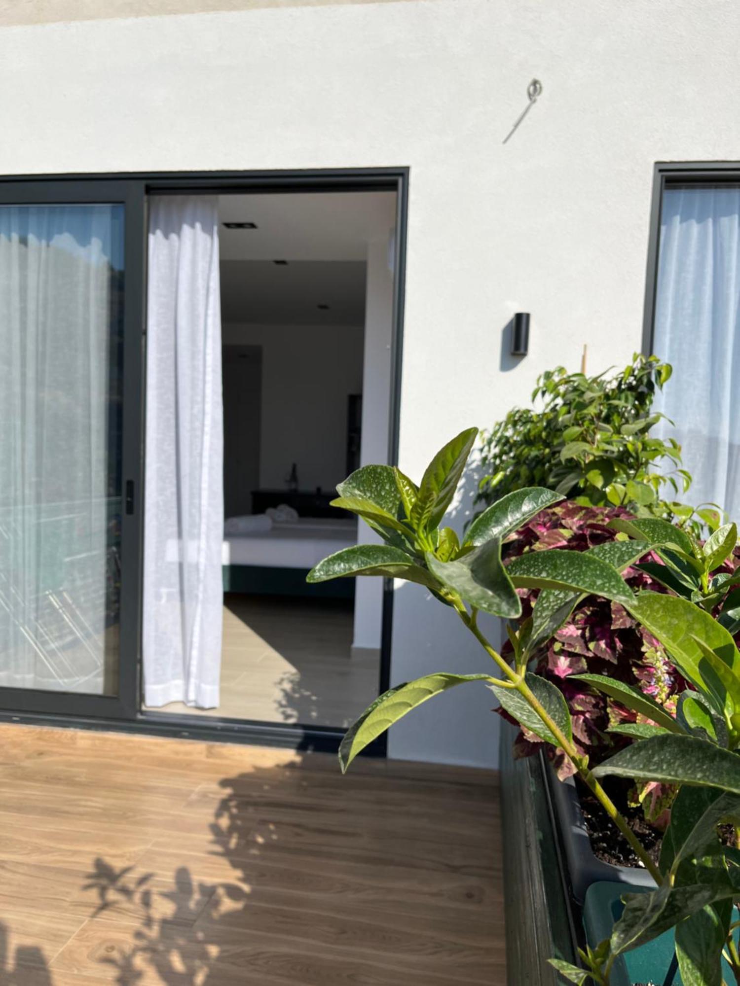 Del Mare Hotel Sarande Ngoại thất bức ảnh