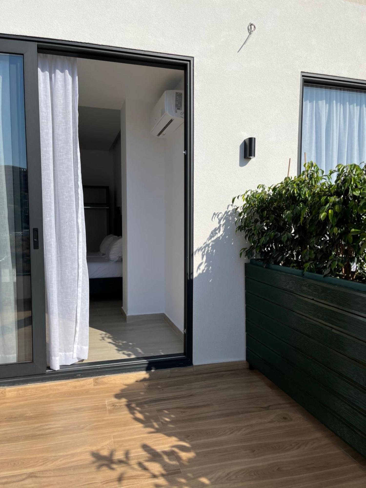 Del Mare Hotel Sarande Ngoại thất bức ảnh