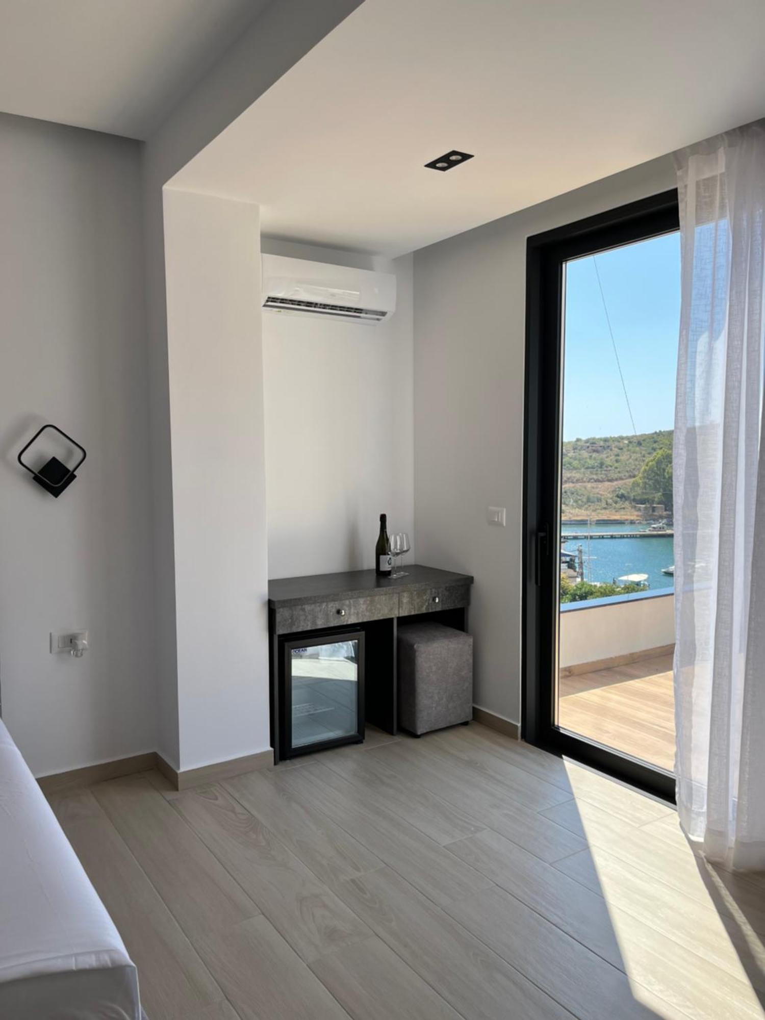 Del Mare Hotel Sarande Ngoại thất bức ảnh