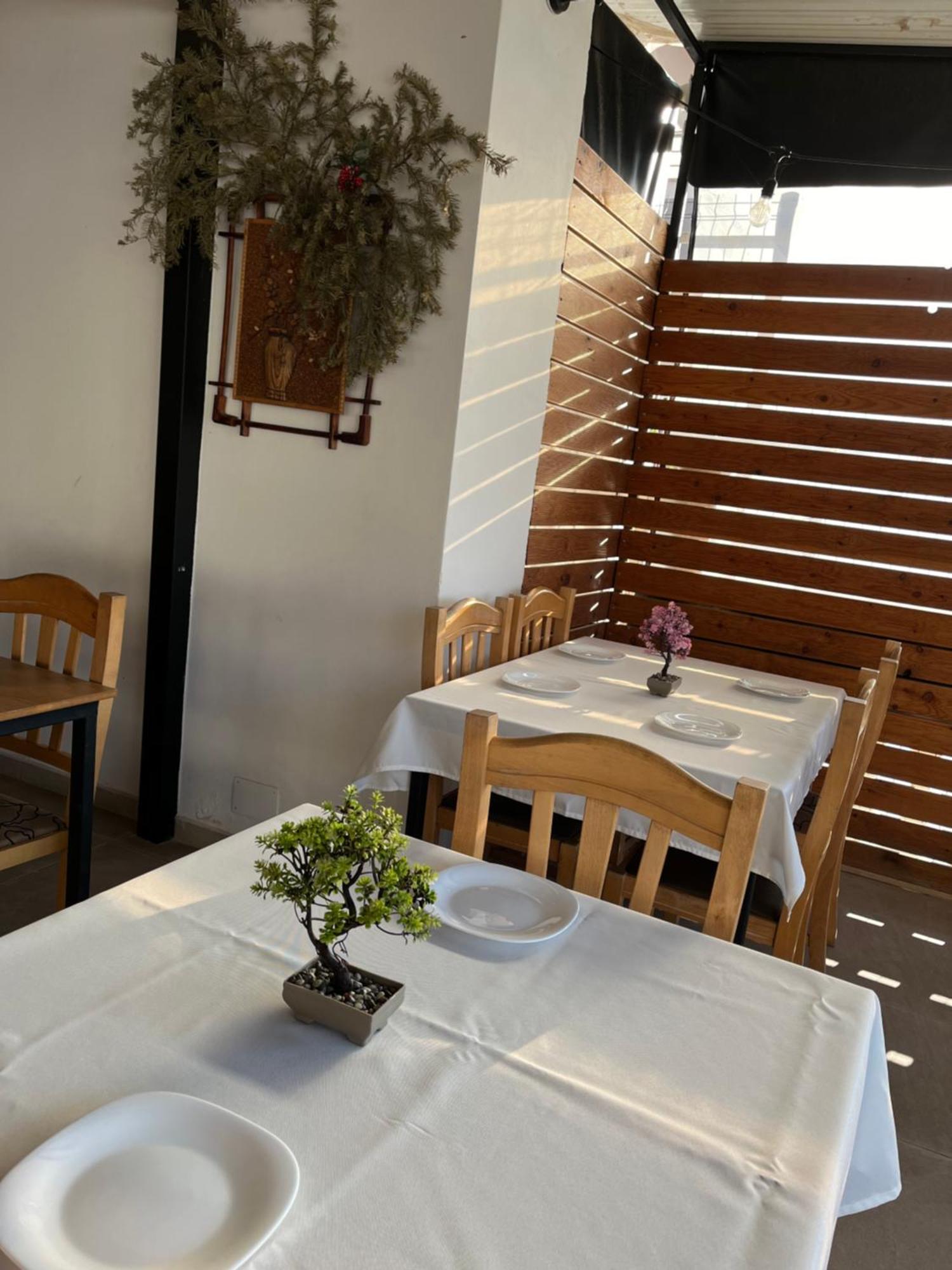Del Mare Hotel Sarande Ngoại thất bức ảnh